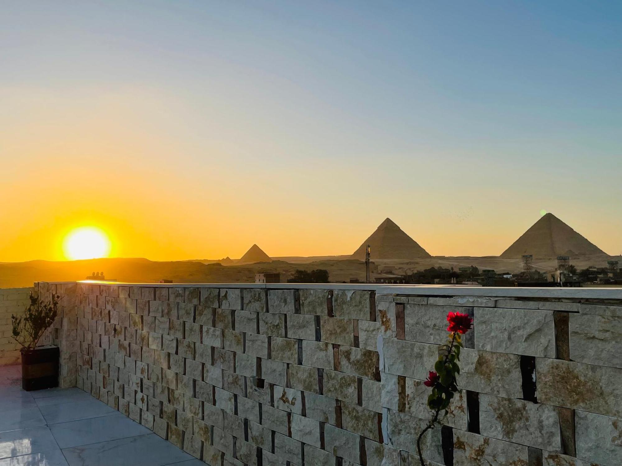Golden Mask Pyramids Inn Kafret el-Gabal Exterior foto